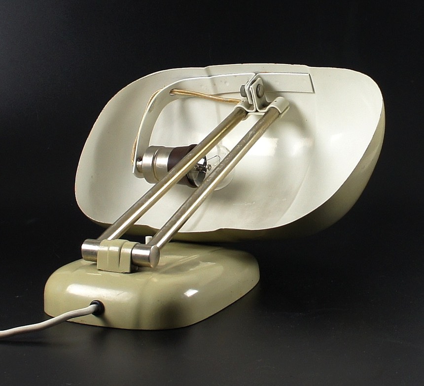 Bauhaus-Sigfried-Giedion-table-lamp-F