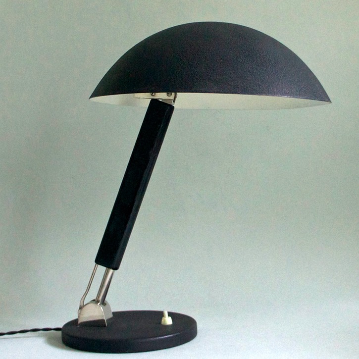 Karl-Traberts-Bauhaus-Lamp