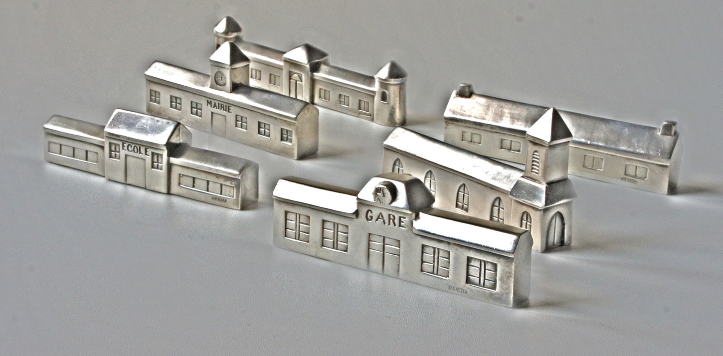 Gallia-knife-rests-porte-couteaux-Messerbänkchen-village-2