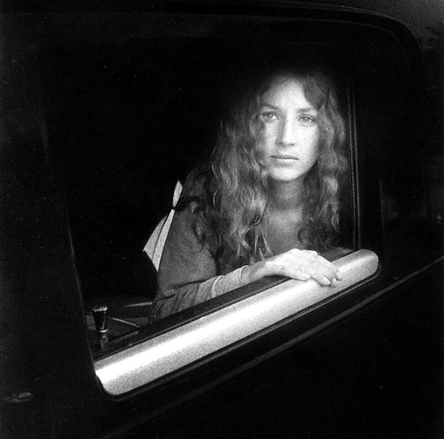 Ralph-Gibson-Somnambulist-Sheila-in-car-1