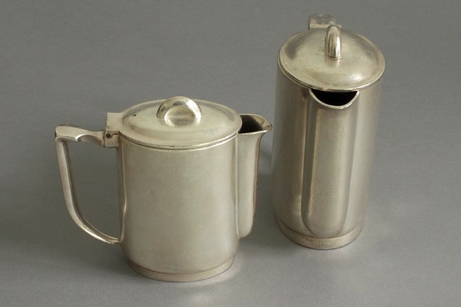 Gio-Ponti-Coffee-Pots-3-