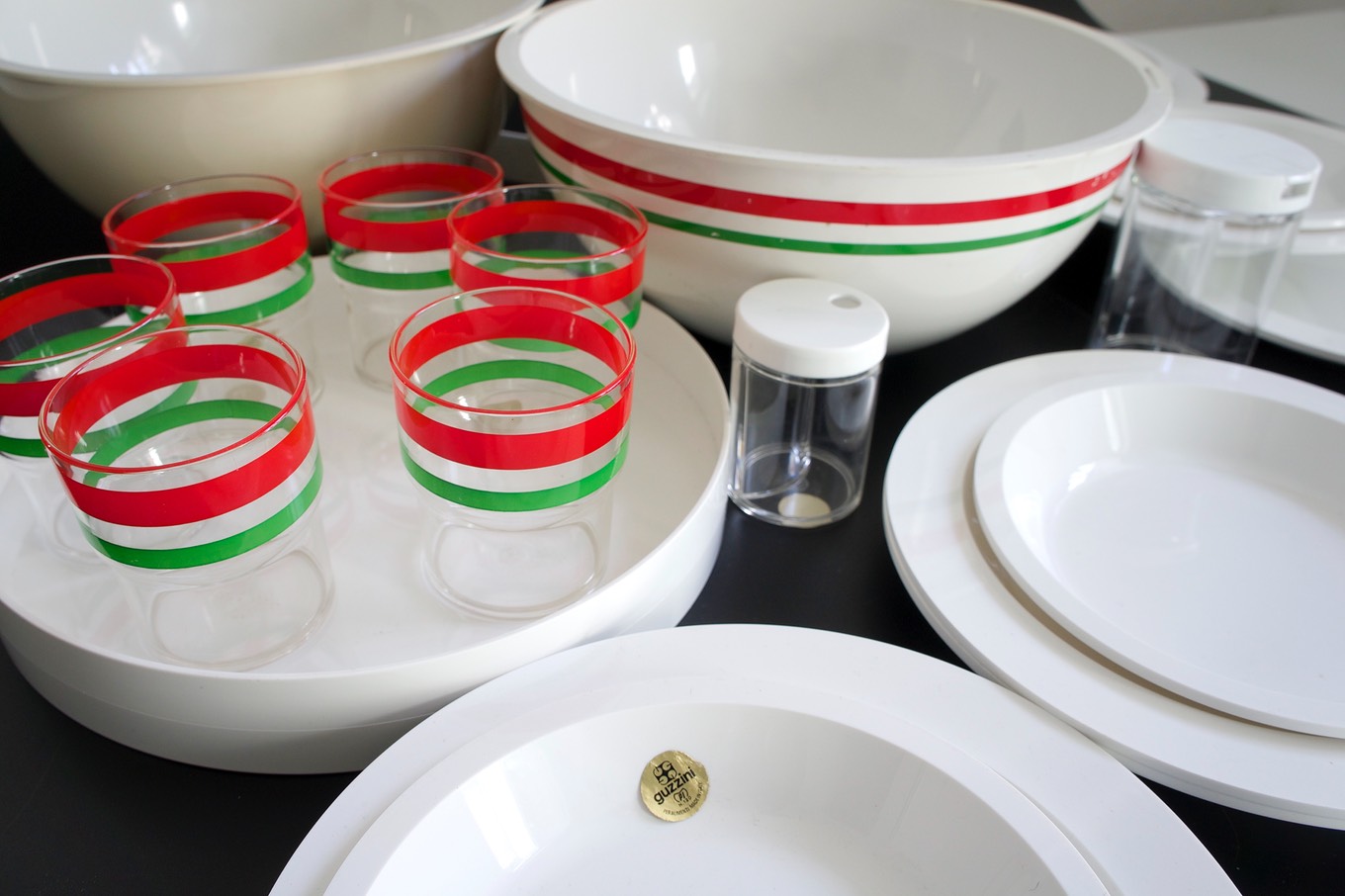 Mid Century Guzzini Picnic Ball | CENTURYMODEERNISM.COM