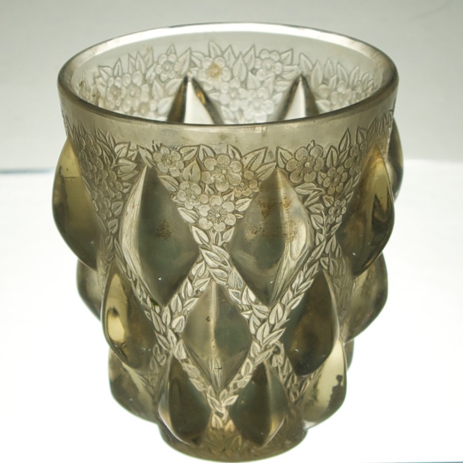 René-Lalique-Rampillon-Opalescent-Glass-Vase-2
